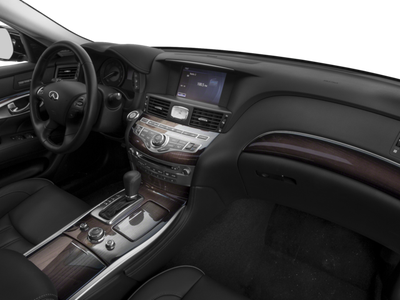 2017 INFINITI Q70 3.7