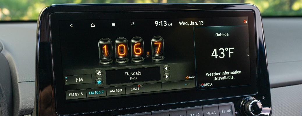 2022 Hyundai Kona infotainment center