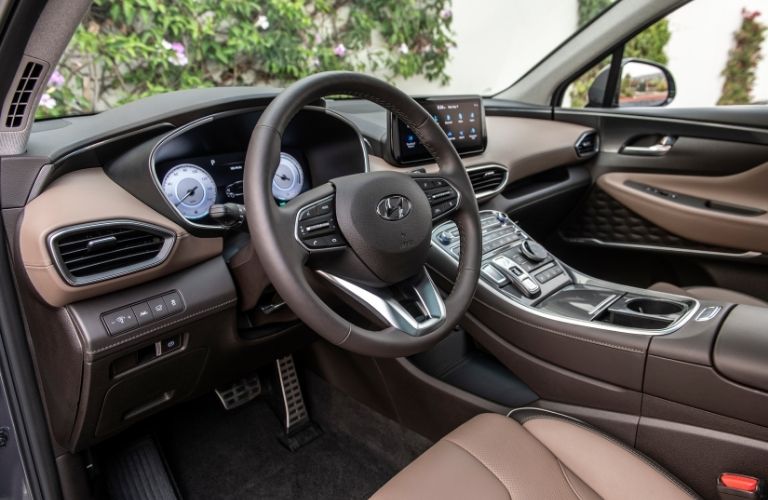 2022 Hyundai Santa Fe Steering Wheel and Front Interior