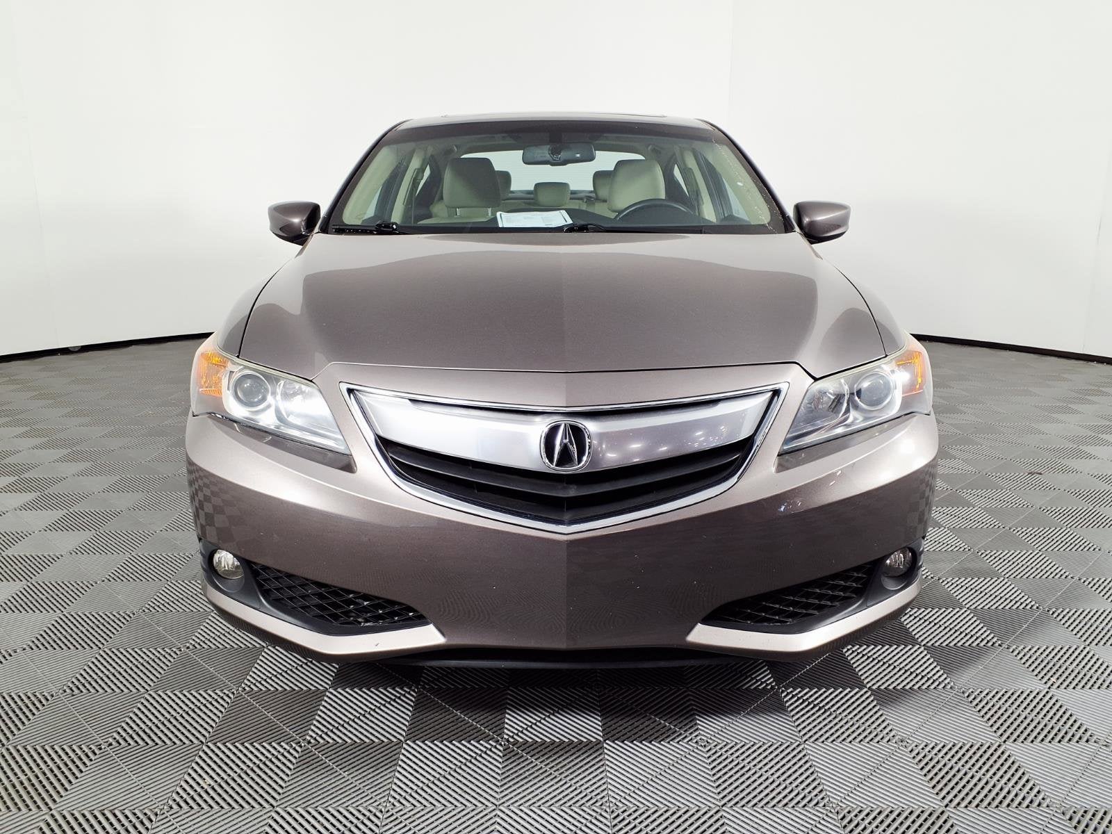 Used 2015 Acura ILX Premium with VIN 19VDE1F5XFE009132 for sale in Gilbert, AZ