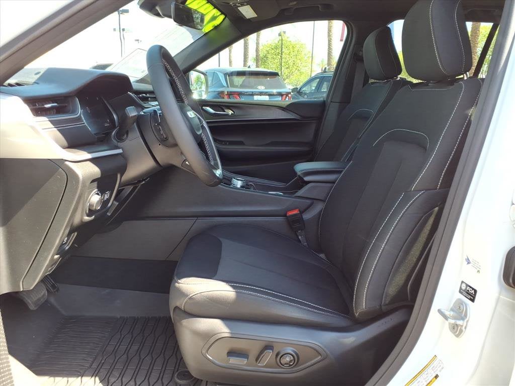 2025 Jeep Grand Cherokee LARE