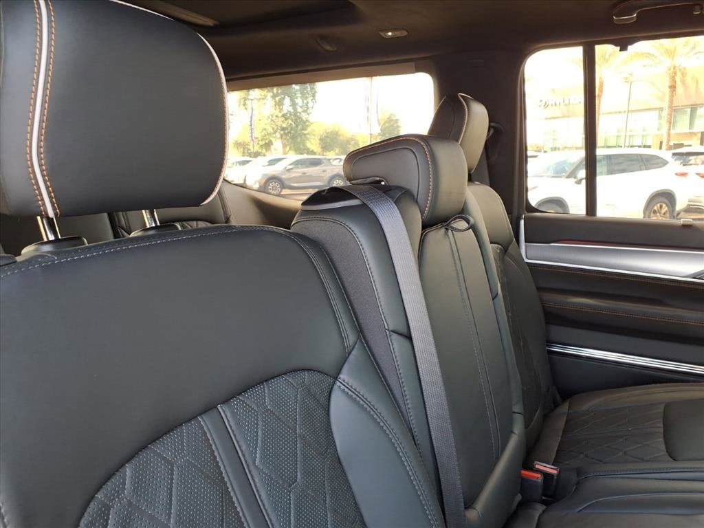 2023 Jeep Grand Wagoneer Series III