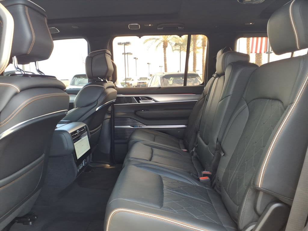 2023 Jeep Grand Wagoneer Series III