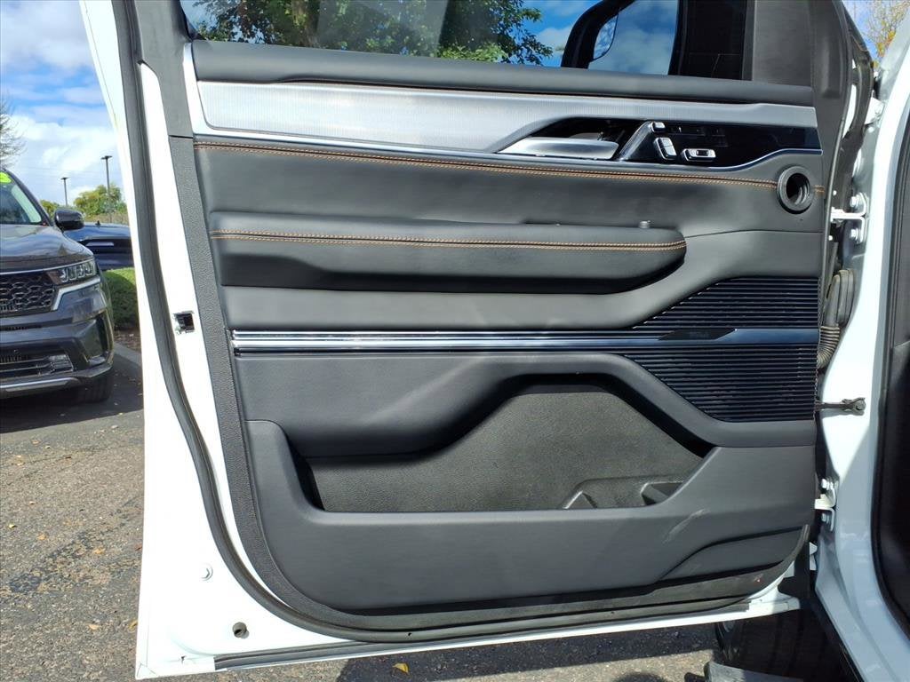 2023 Jeep Grand Wagoneer Series III