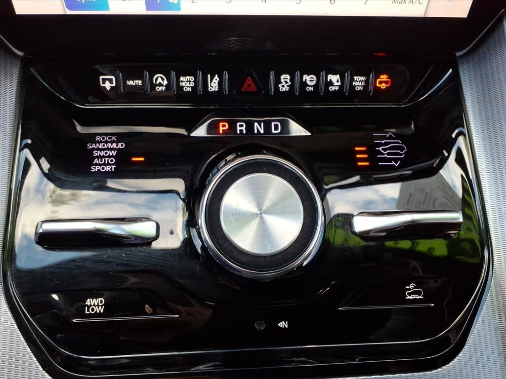 2023 Jeep Grand Wagoneer Series III