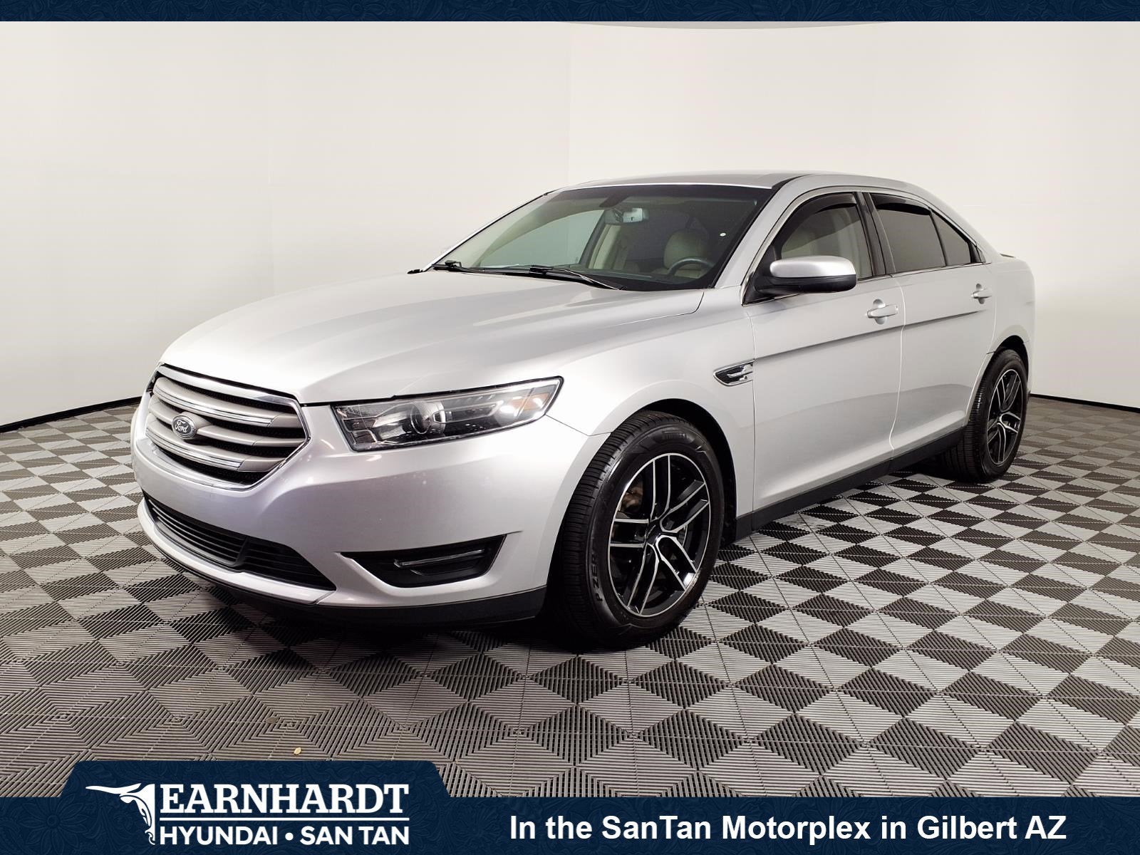2016 Ford Taurus SEL