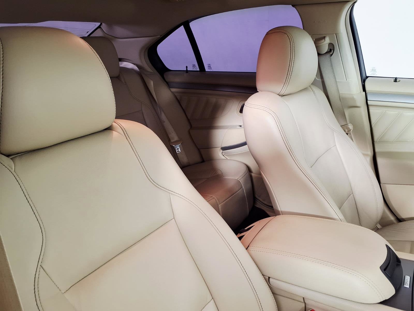 2016 Ford Taurus SEL