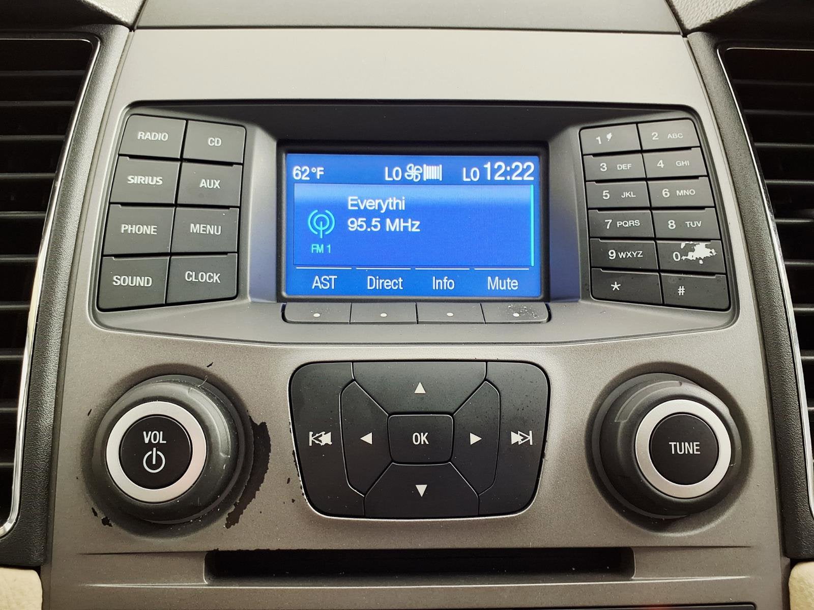 2016 Ford Taurus SEL
