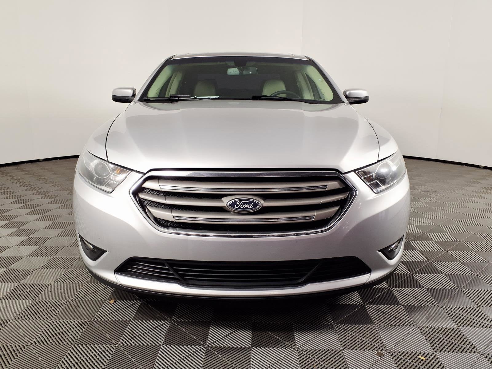 2016 Ford Taurus SEL