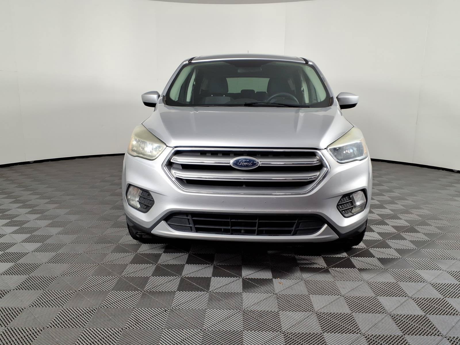 Used 2017 Ford Escape SE with VIN 1FMCU0GD6HUD20319 for sale in Gilbert, AZ
