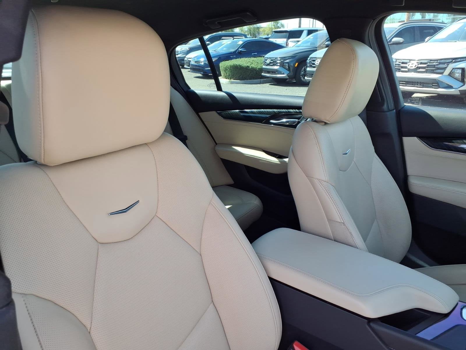 2022 Cadillac CT5 Premium Luxury