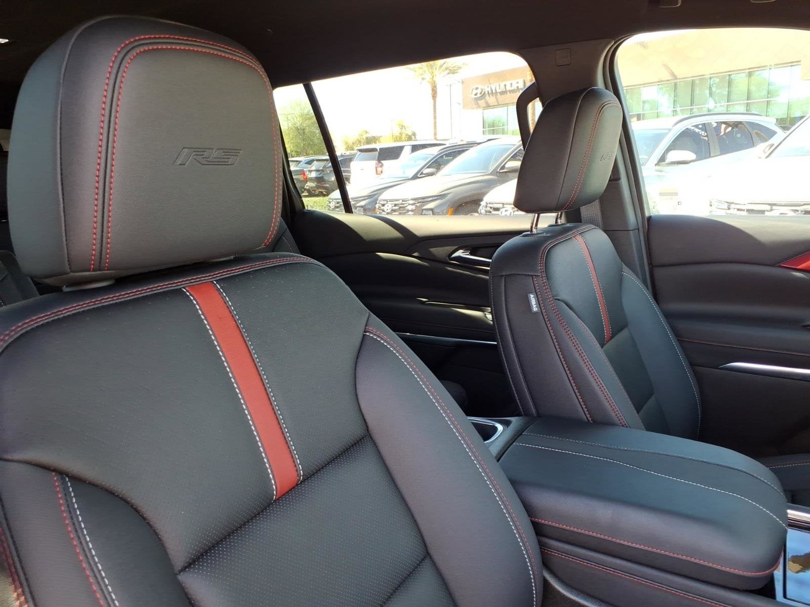 2025 Chevrolet Traverse AWD RS