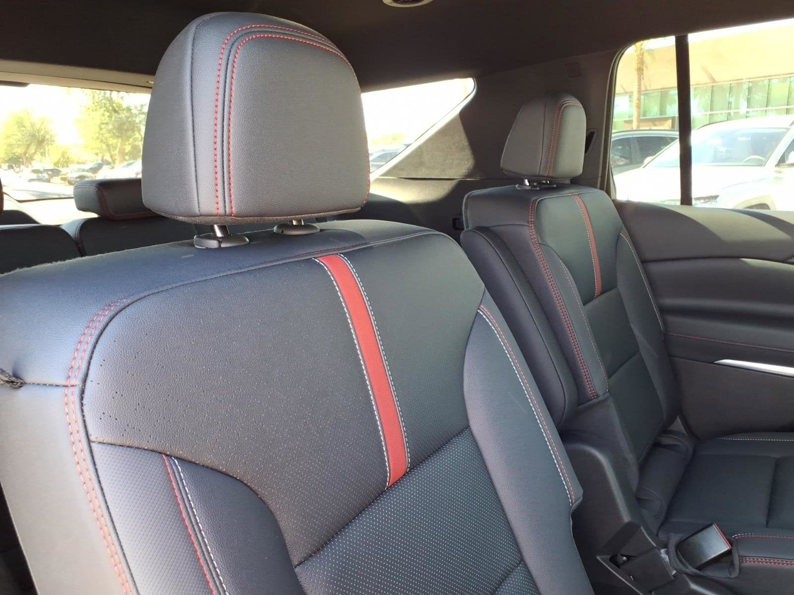 2025 Chevrolet Traverse AWD RS