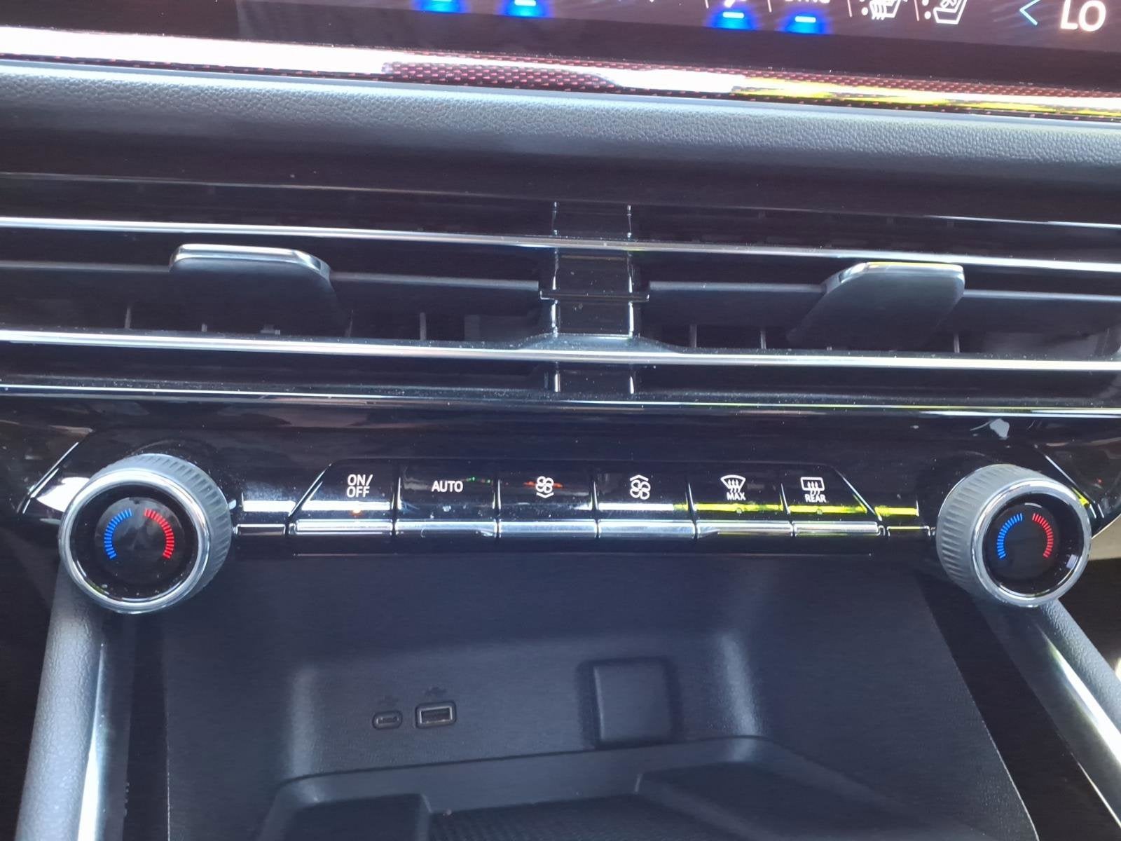 2025 Chevrolet Traverse AWD RS