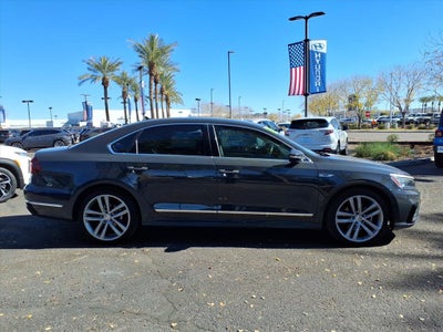 2017 Volkswagen Passat R-Line w/Comfort Pkg