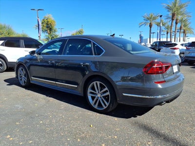 2017 Volkswagen Passat R-Line w/Comfort Pkg