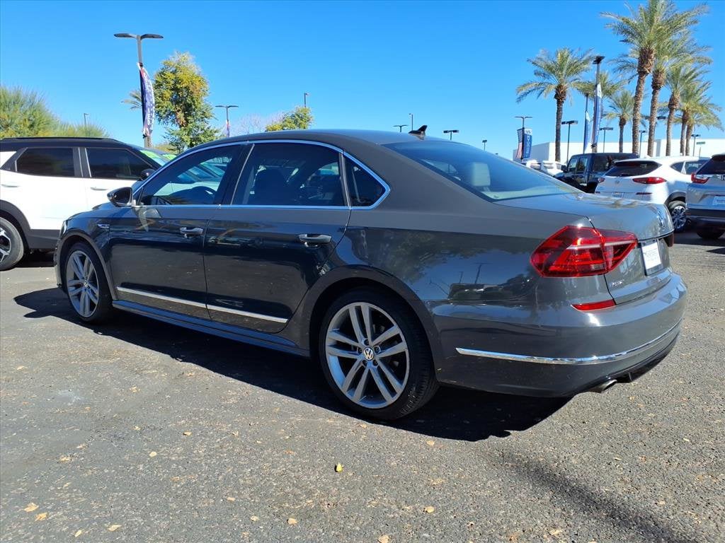 2017 Volkswagen Passat R-Line w/Comfort Pkg