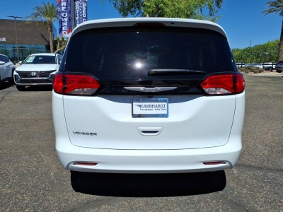 2023 Chrysler Voyager LX