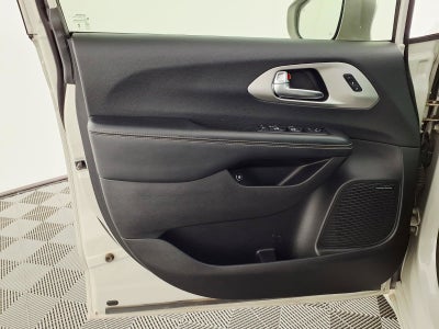2021 Chrysler Pacifica Hybrid Limited