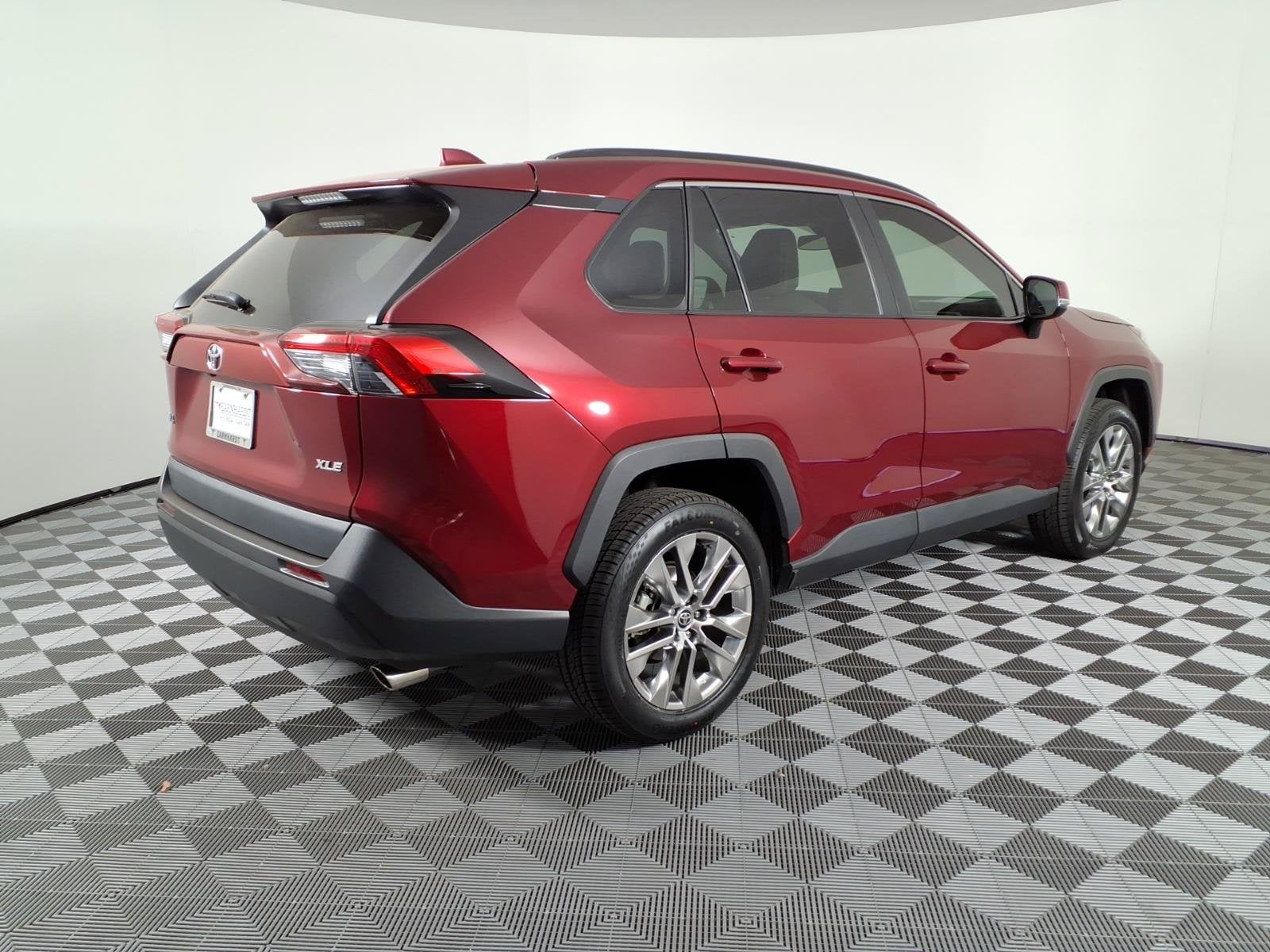 2021 Toyota RAV4 XLE Premium