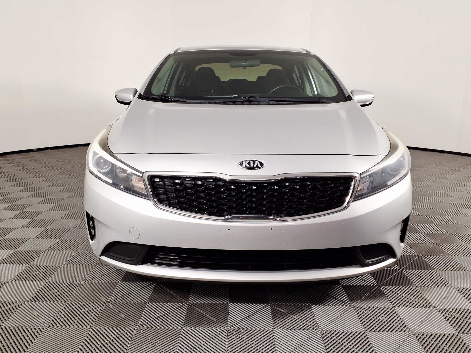 Used 2018 Kia FORTE LX with VIN 3KPFL4A79JE212361 for sale in Gilbert, AZ