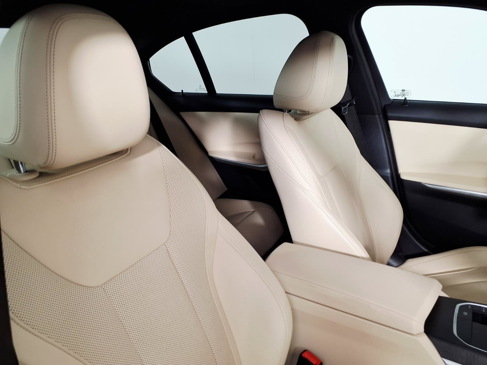 2024 BMW 3 Series 330i xDrive