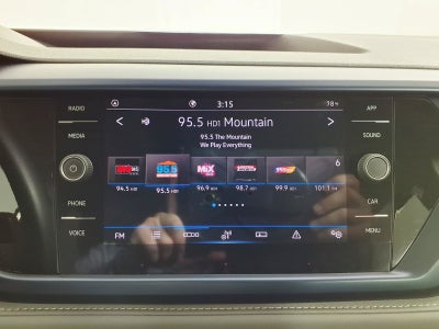 2024 Volkswagen Taos SE