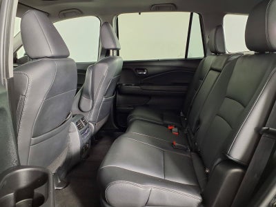 2022 Honda Pilot Touring 8-Passenger