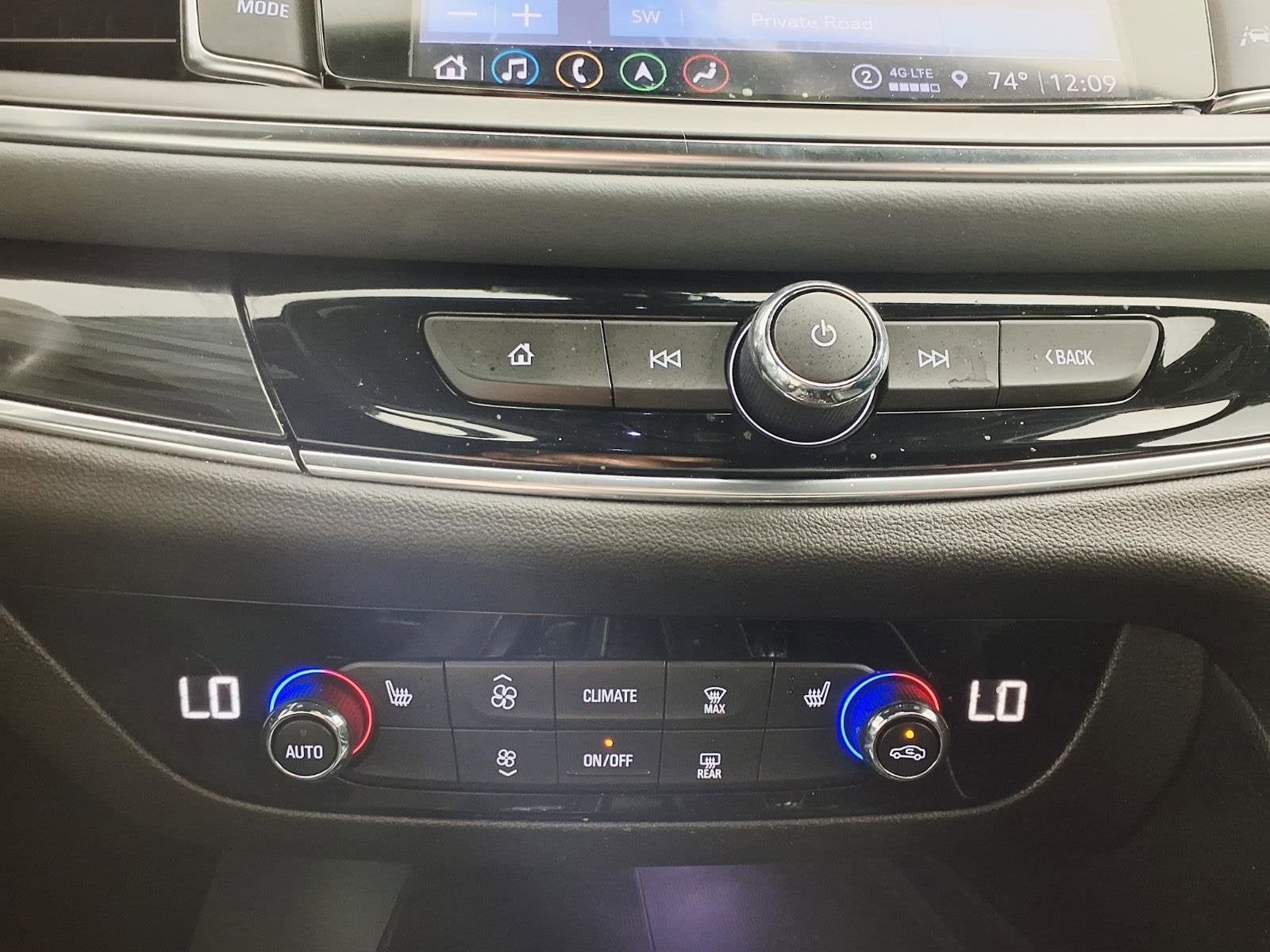 2024 Buick Enclave Essence