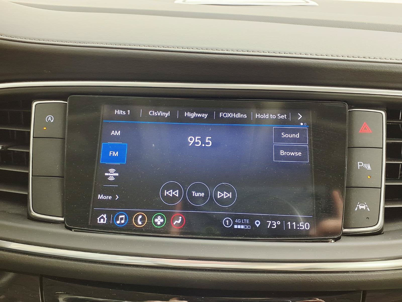 2024 Buick Enclave Essence