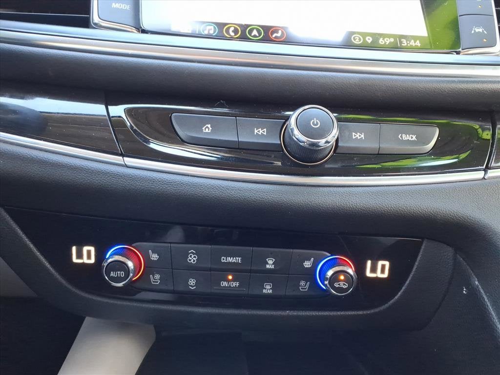 2023 Buick Enclave Premium