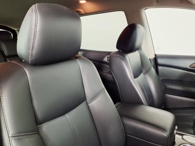 2016 Nissan Pathfinder SL