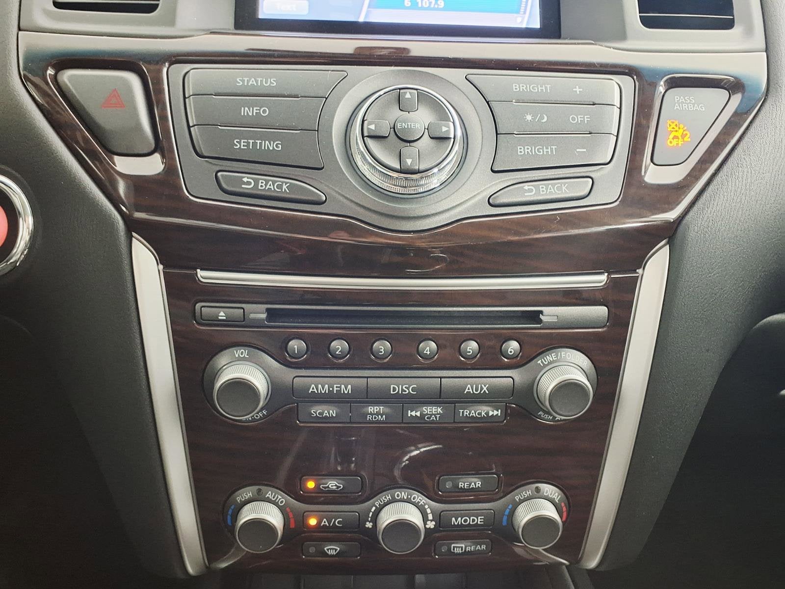 2016 Nissan Pathfinder SL