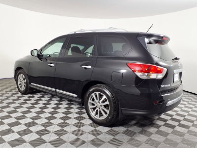 2016 Nissan Pathfinder SL