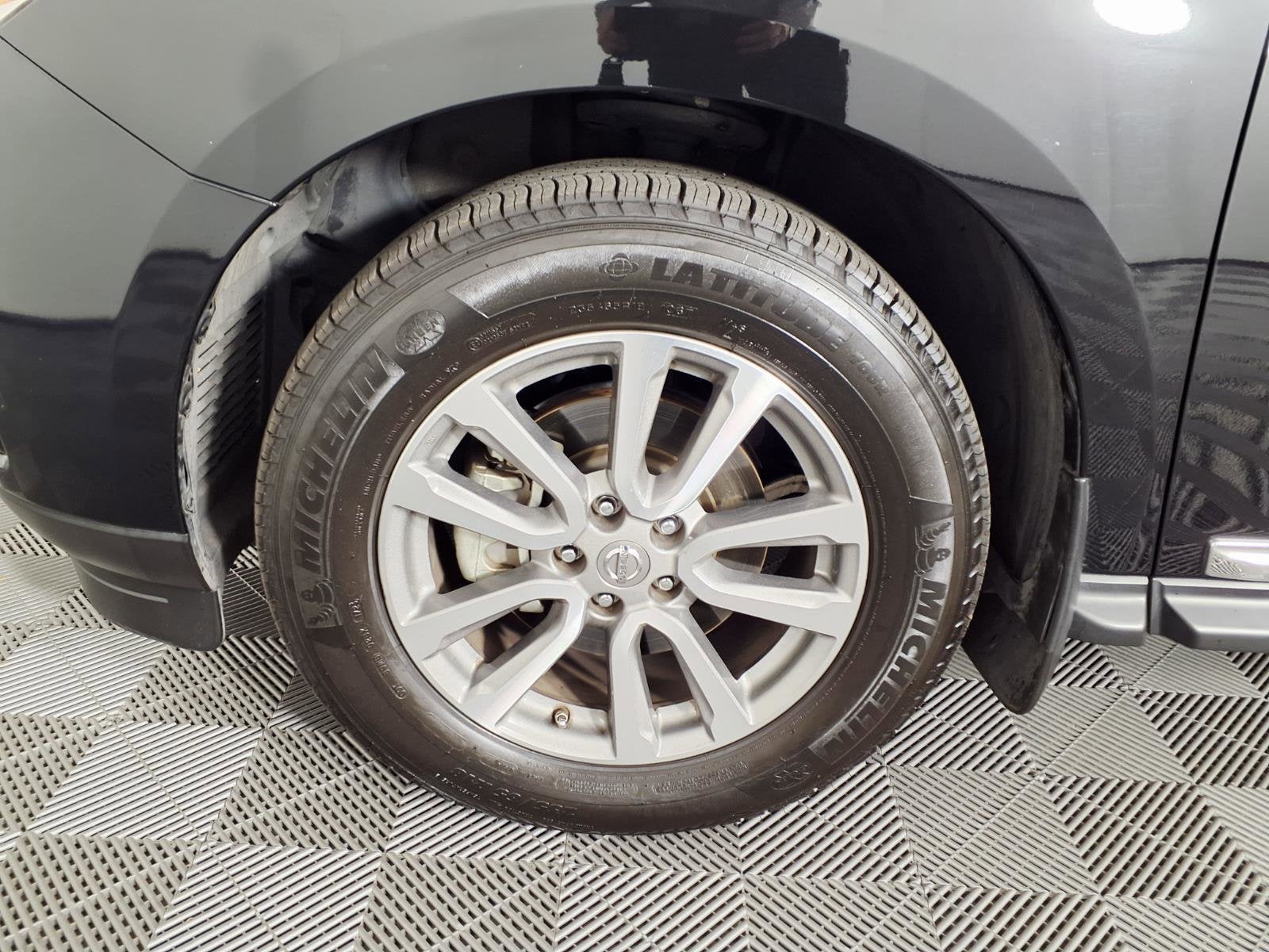 2016 Nissan Pathfinder SL