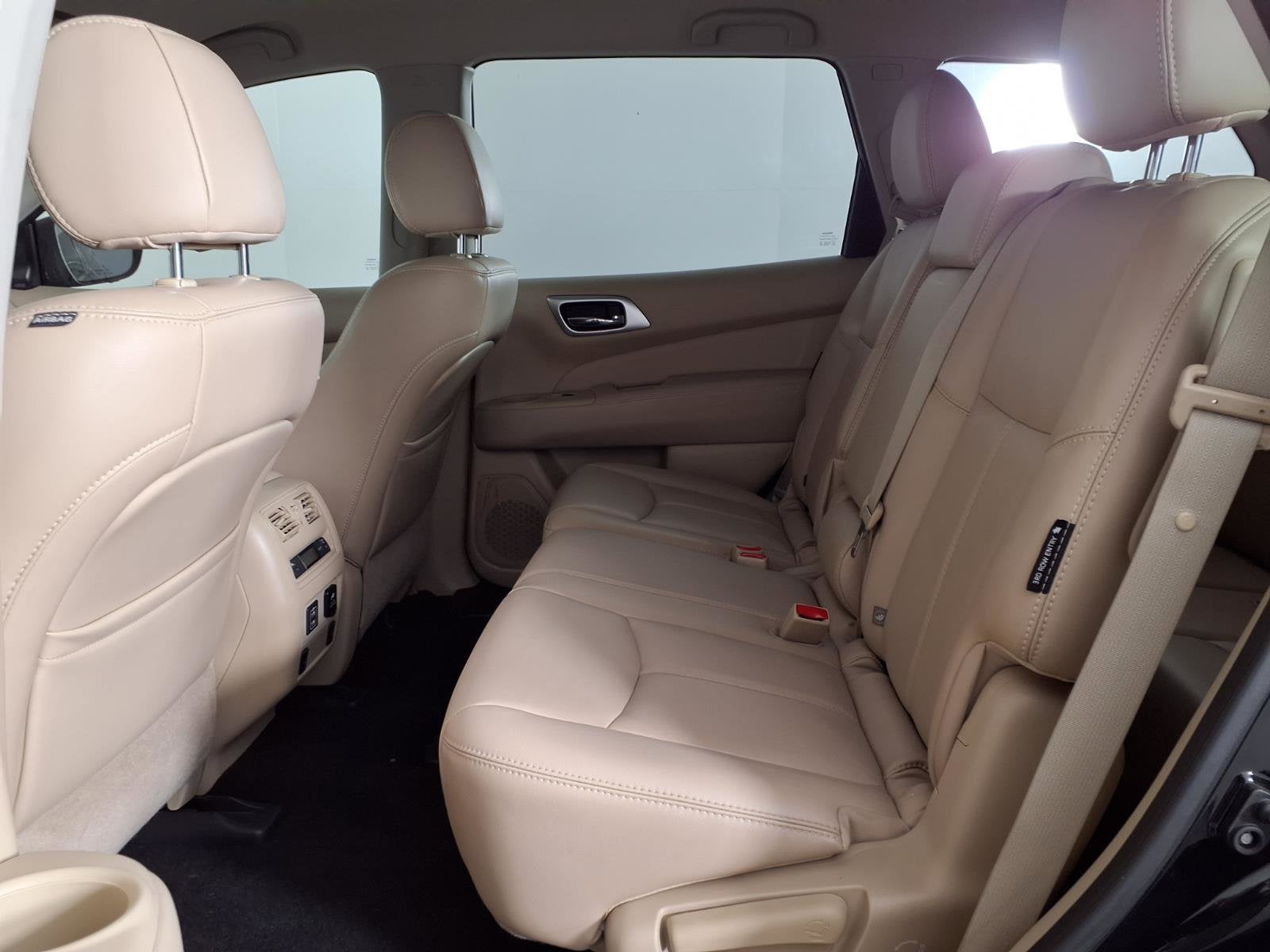 2018 Nissan Pathfinder SL