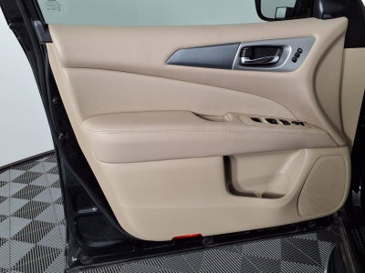 2018 Nissan Pathfinder SL