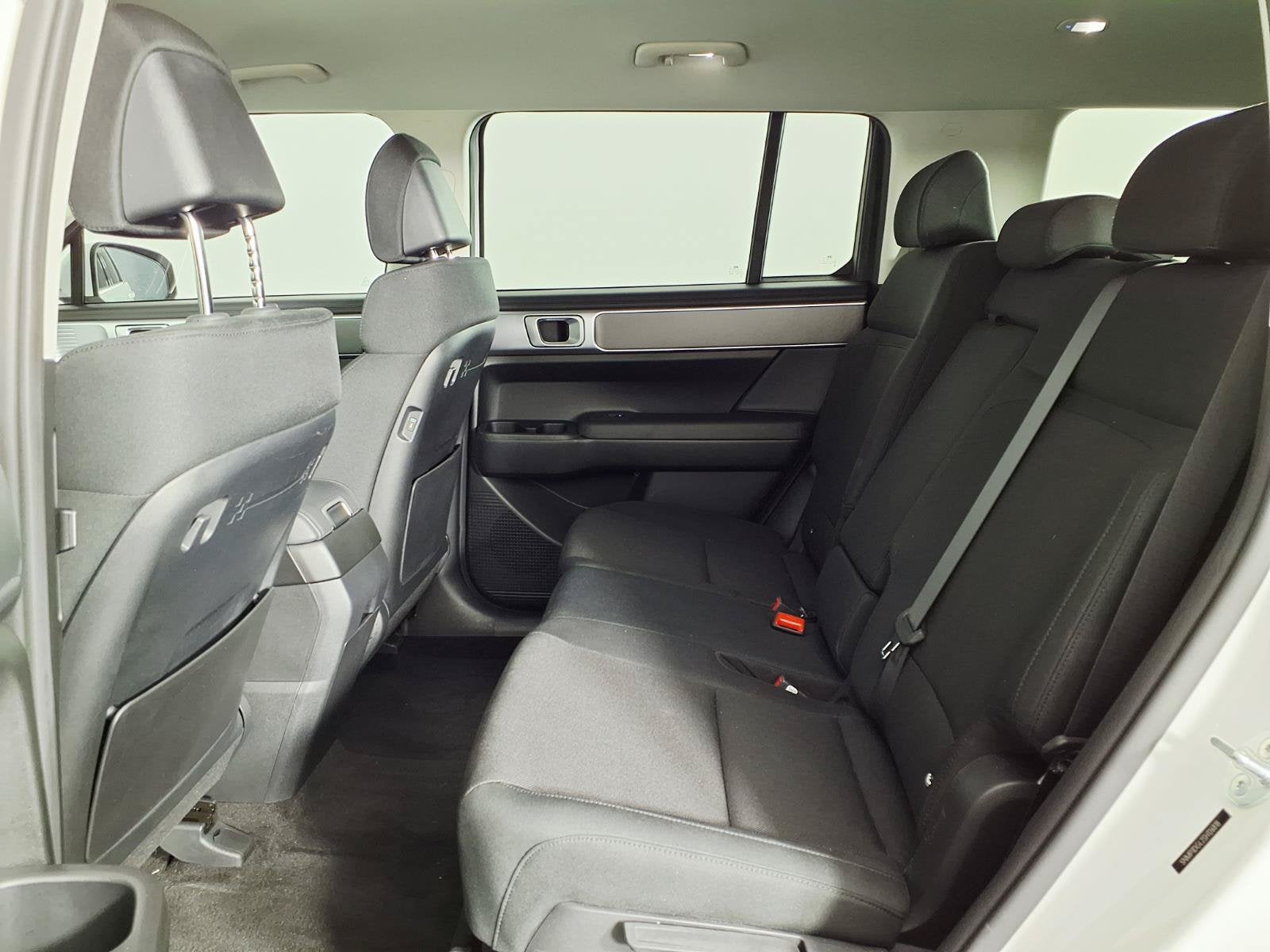 2025 Hyundai SANTA FE SE