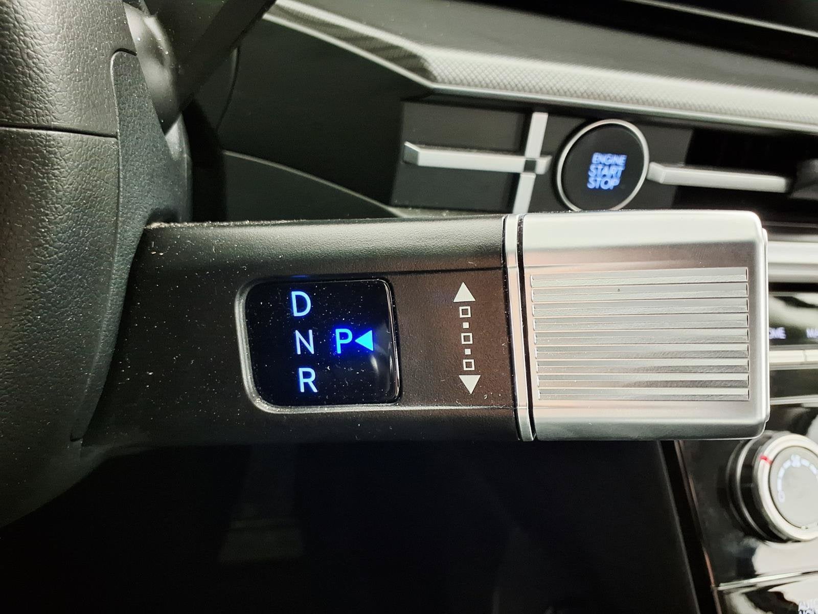 2025 Hyundai SANTA FE SE