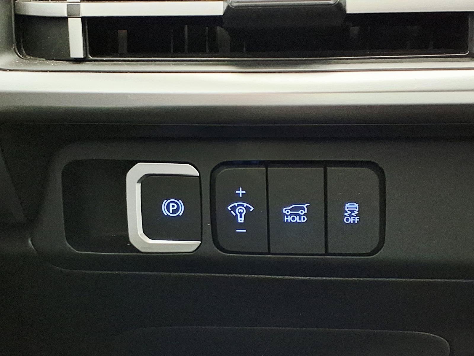 2025 Hyundai SANTA FE SE