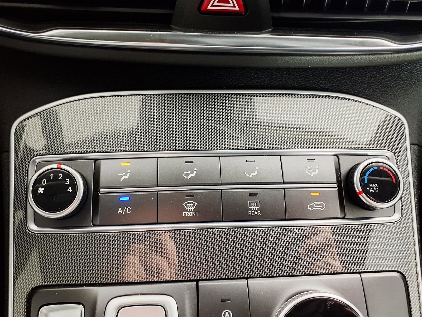 2023 Hyundai SANTA FE SE