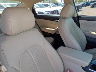 2018 Hyundai SONATA Limited