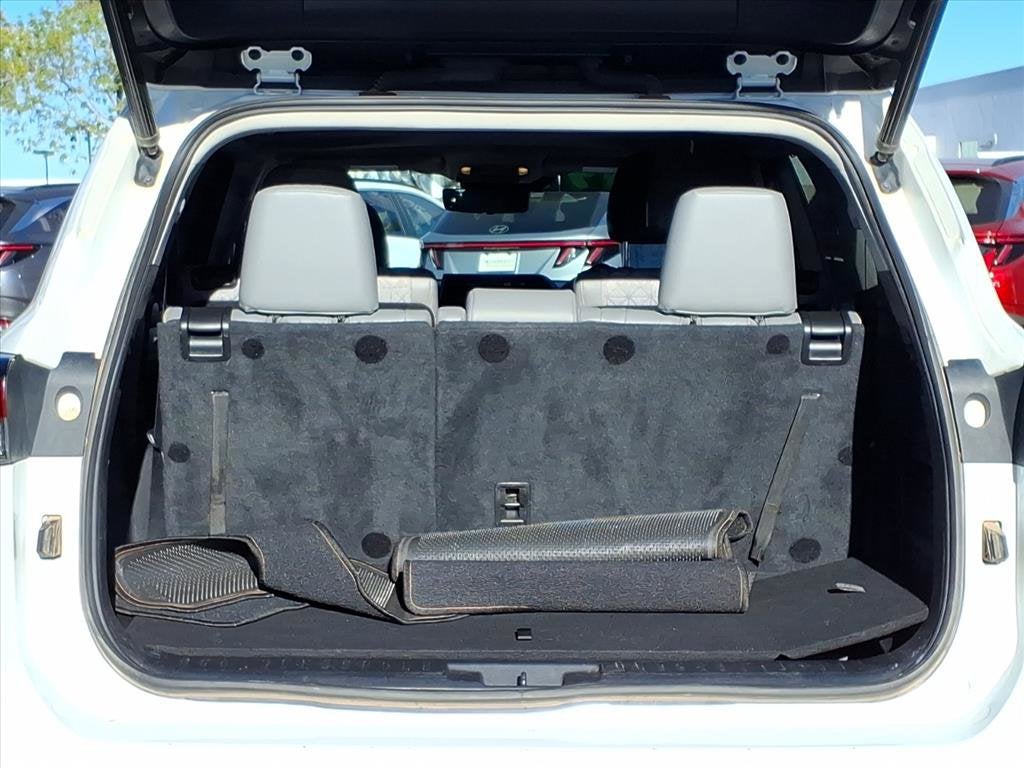 2022 Toyota Highlander Hybrid Bronze Edition