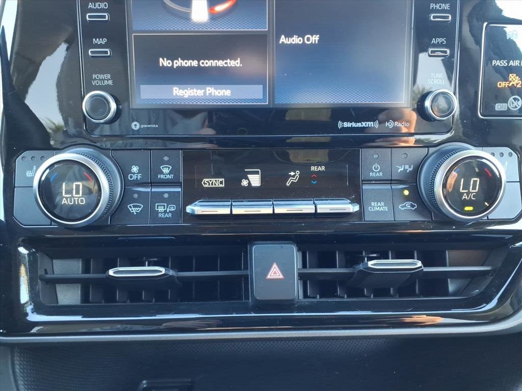 2022 Toyota Highlander Hybrid Bronze Edition