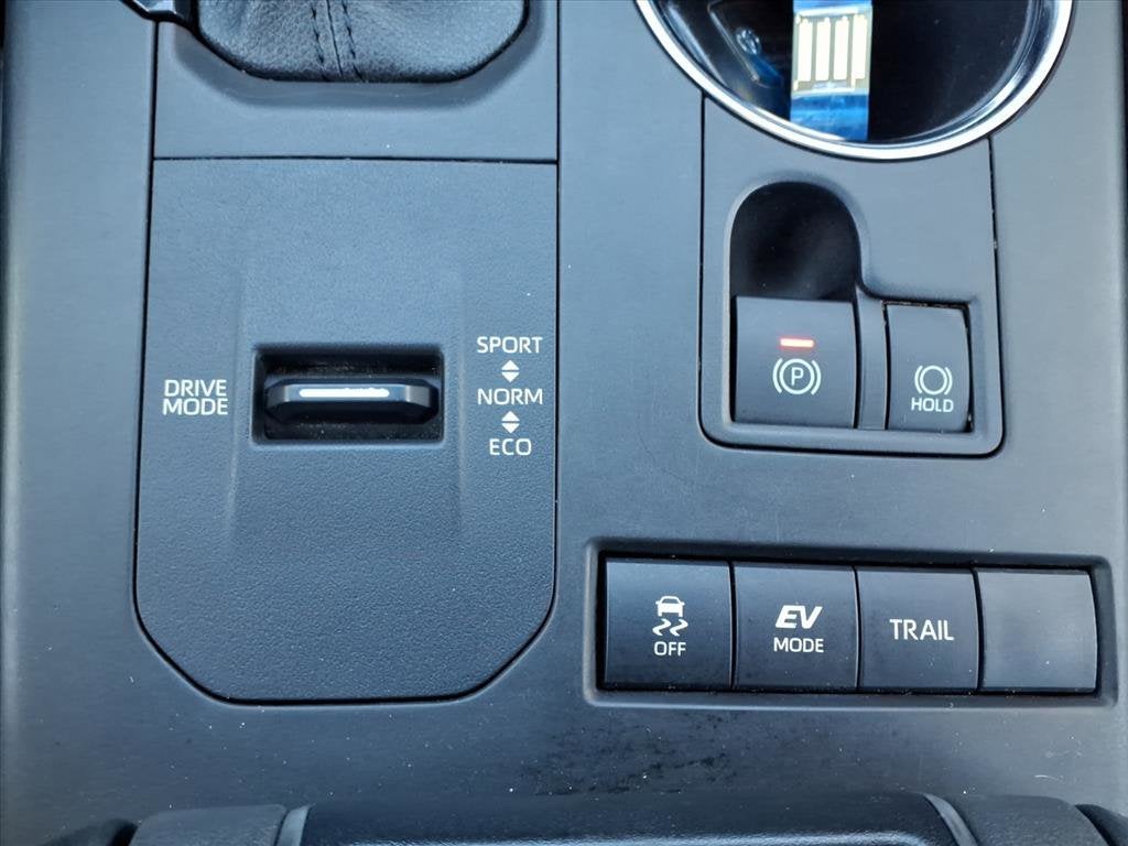 2022 Toyota Highlander Hybrid Bronze Edition