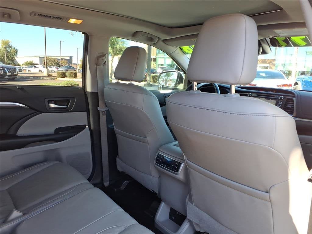 2018 Toyota Highlander Limited Platinum