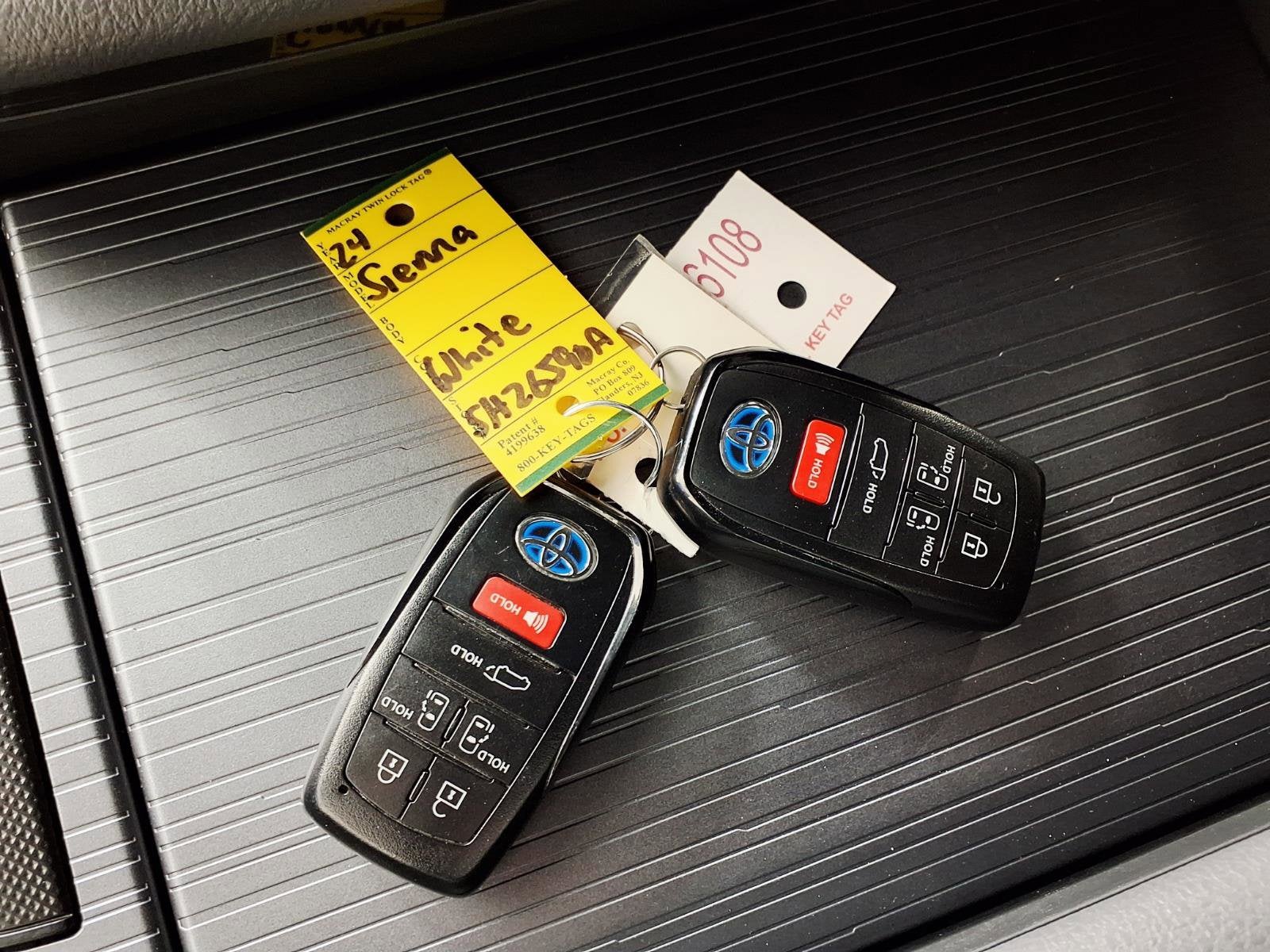 2024 Toyota Sienna XSE