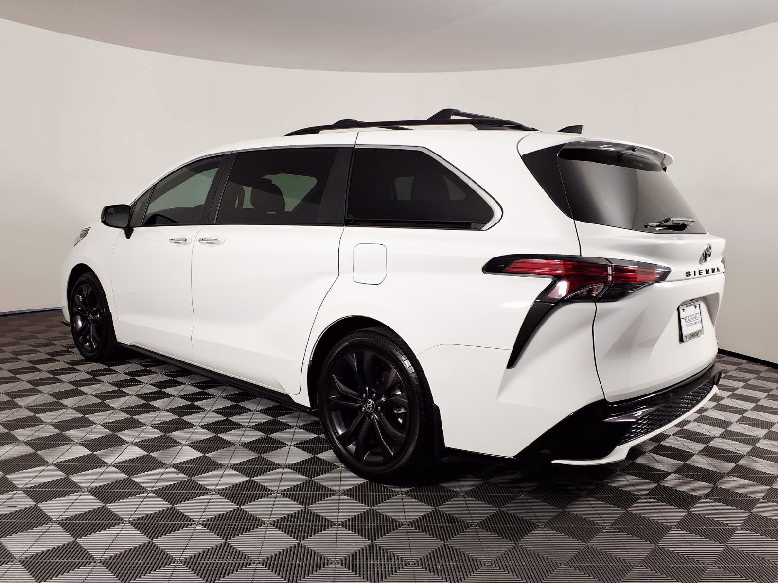 2024 Toyota Sienna XSE