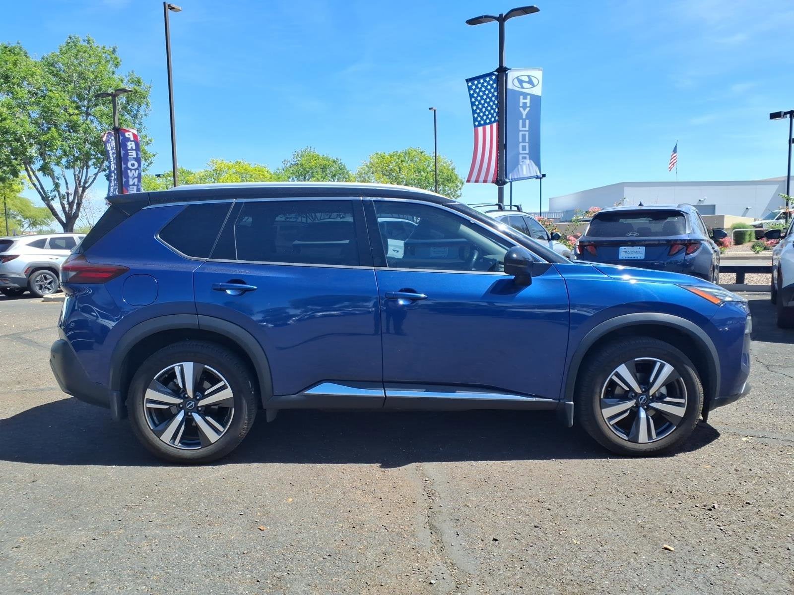2022 Nissan Rogue SL