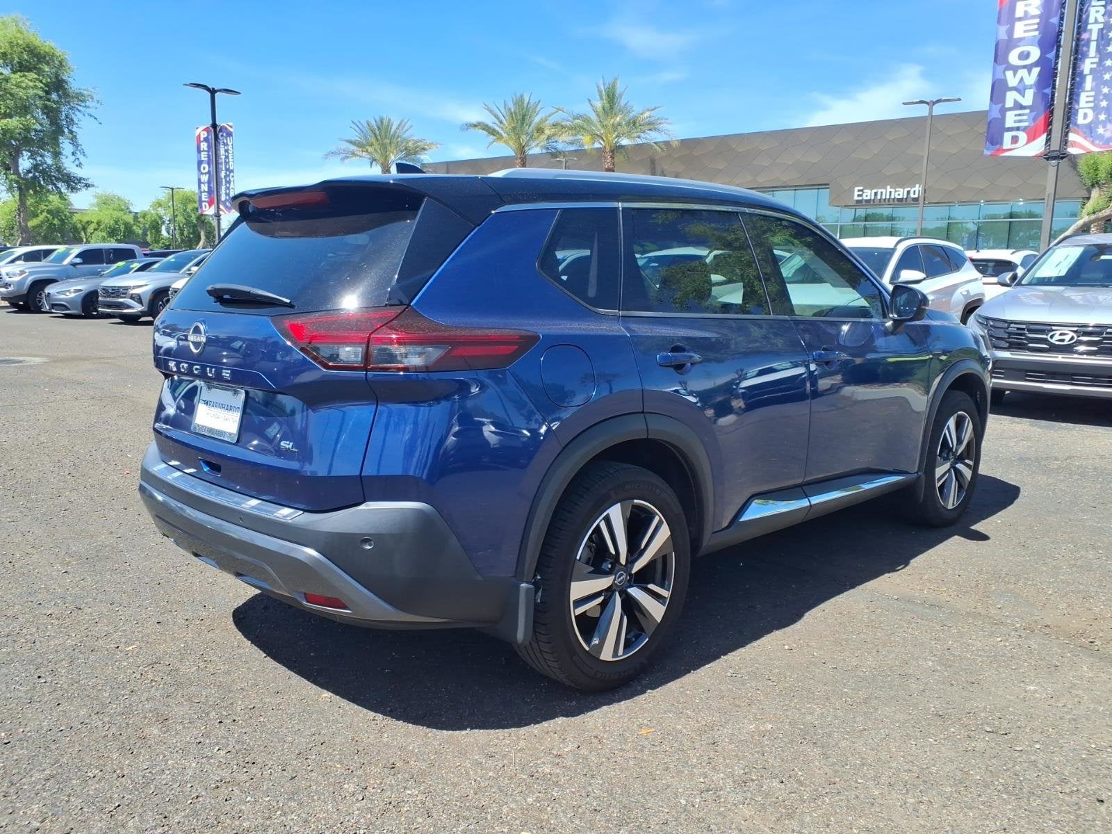 2022 Nissan Rogue SL
